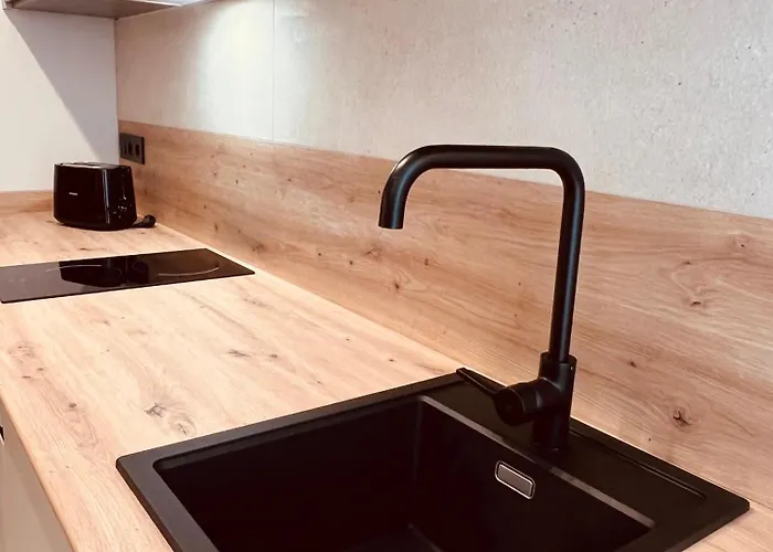 Sol13 1, 1 Luxe Bedroom, Casco Antiguo & Wi-fi, Ac