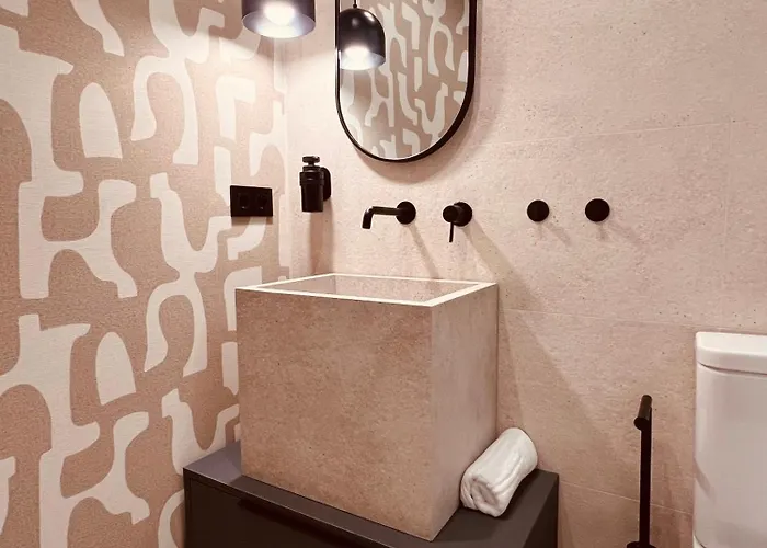 Apartament Sol13 1, 1 Luxe Bedroom, Casco Antiguo & Wi-fi, Ac