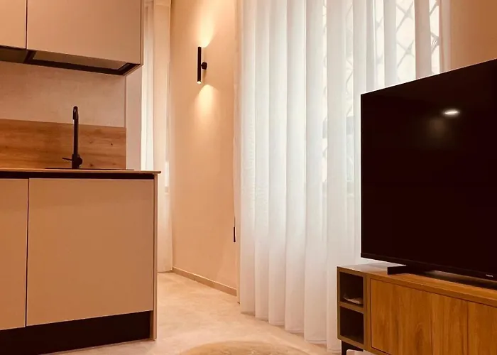 Apartament Sol13 1, 1 Luxe Bedroom, Casco Antiguo & Wi-fi, Ac *
